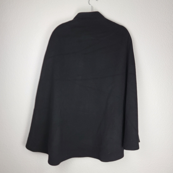 New Eliz Scott Wool Cashmere Blend Cape Black - Picture 6 of 13